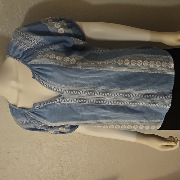 IVY JANE Blue Embroidered Split Neck Puff Sleeve Peasant Boho Top - Picture 3 of 9